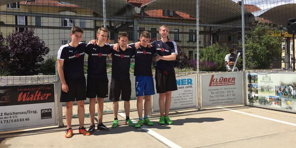 Team Frankreich in gesponserten Mauerspecht-Trikots